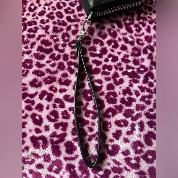 MICHAEL KORS WALLET,Michael Kors Black Pebbled Leather Wallet - Picture 8 of 15